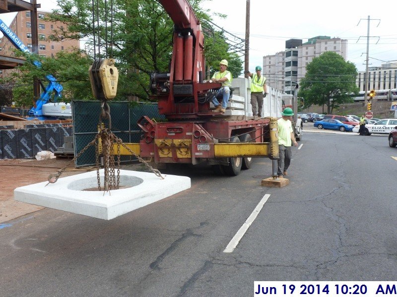 Delivery of manholes at Rahway Ave. (800x600)